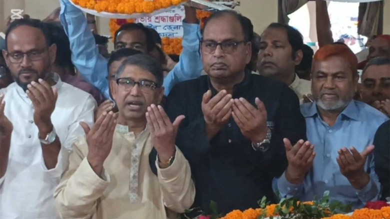 মামলায় রায়ে দেশবাসীর ইচ্ছার প্রতিফলন ঘটেছে: শামসুজ্জামান দুদ