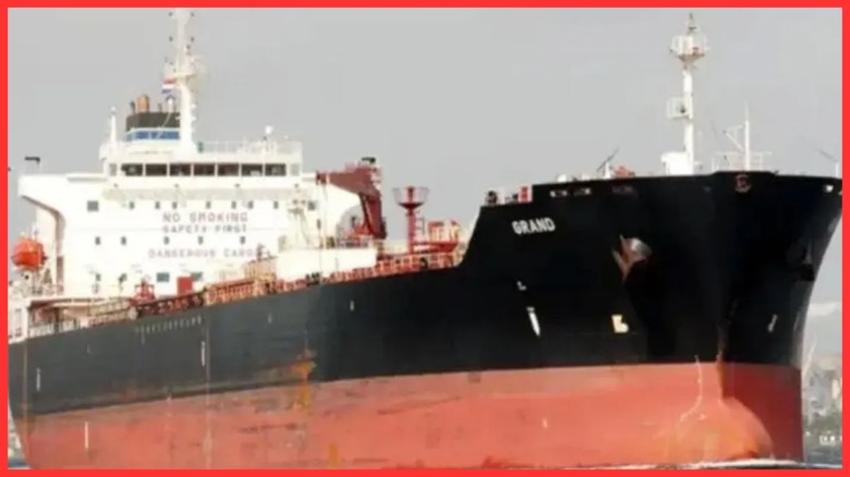 মালয়েশিয়া থেকে ২৭,৩০০ টন ডিজেল চট্টগ্রাম বন্দরে পৌঁছেছে