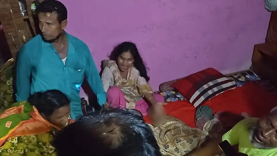 দুই সন্তানকে হত্যার পর মায়ের আত্মহত্যা, ঘরে মিলল রহস্যময় লেখ