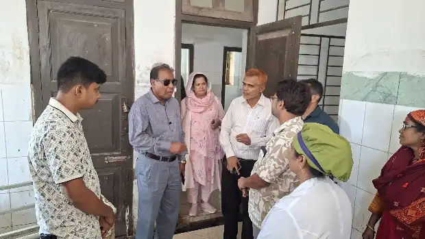 বগুড়ার মোহাম্মদ আলী হাসপাতাল পরিদর্শন করলেন এমপি বাদশা