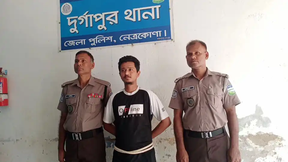 দুর্গাপুরে সাংবাদিক আলিফ হত্যায় গ্রেপ্তার অপূর্ব এক দিনের রি