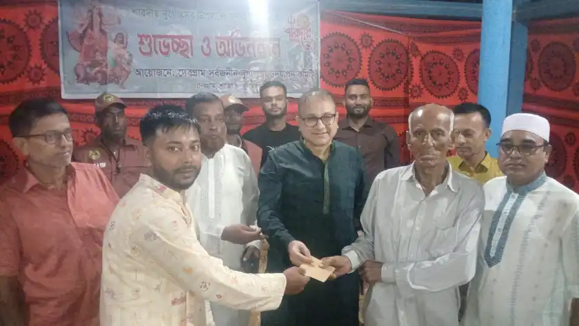 শান্তিগঞ্জে পূজামণ্ডপ পরিদর্শন ও অনুদান দিলেন ব্যারিস্টার আন