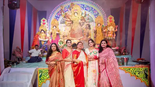 ঘোষবাড়ির দুর্গোৎসব: ঐতিহ্য, সম্প্রীতি ও মিলনের পসরা