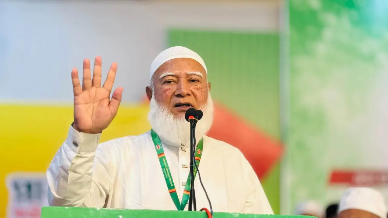 প্রধানমন্ত্রীর অনুরোধেই পদ ছেড়েছিলেন ইশরাক: শফিকুর রহমান