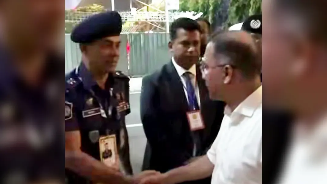 চট্টগ্রামে পৌঁছালেন প্রধানমন্ত্রী তারেক রহমান, বিমানবন্দরে উ
