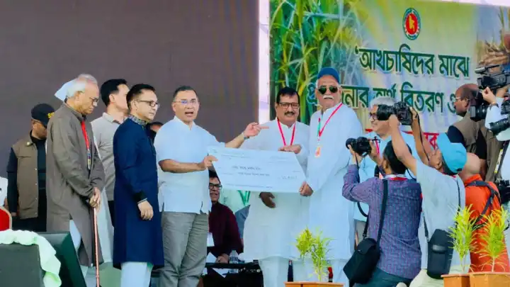 সরকারি সুবিধা বর্জন করা হলেও প্রণোদনা কেন নিলেন এমপি, প্রশ্ন