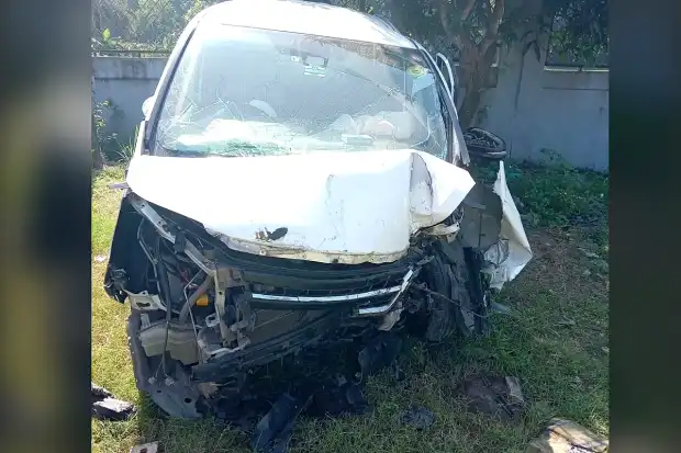 বান্দরবান যাওয়ার পথে মর্মান্তিক দুর্ঘটনা, সীতাকুণ্ডে নিহত মা