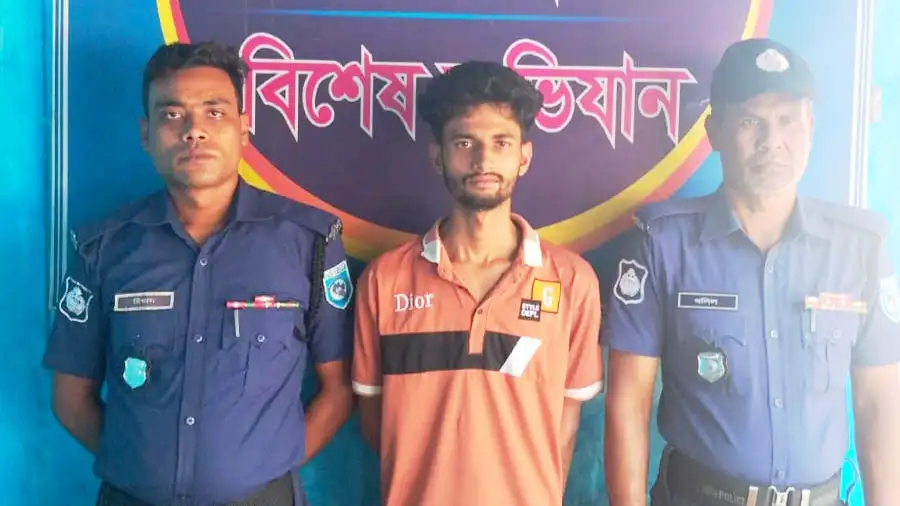 উলিপুরে বৃদ্ধ দাদা হত্যা রহস্য উন্মোচন, পলাতক আসামিদের ধরতে 