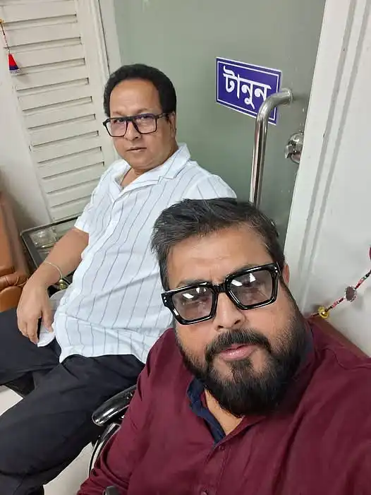 বাপ্পারাজের দুষ্টুমি ও বন্ধুত্বের গল্প শোনালেন চিত্রনায়ক ওমর
