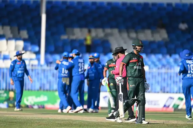 বাজে ব্যাটিং ও মলিন বোলিংয়ে আফগানিস্তানের কাছে বড় ব্যবধানে হ