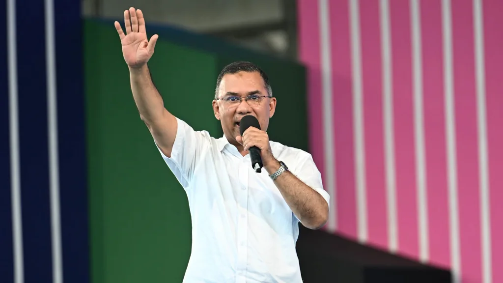 মোংলায় বেজা অর্থনৈতিক অঞ্চল পরিদর্শনে প্রধানমন্ত্রী...