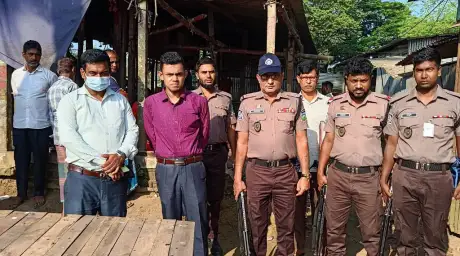 নিয়ম লঙ্ঘনে তিন মাংস ব্যবসায়ীকে জরিমানা করল প্রশাসন