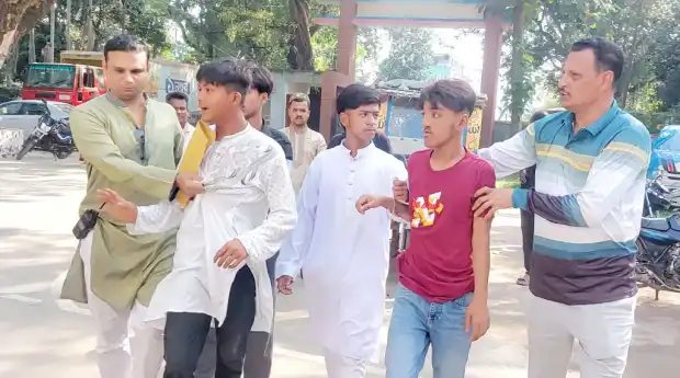 নিষিদ্ধ যুবলীগের মিছিল ঘিরে শ্রীপুরে উত্তেজনা, আটক ৮