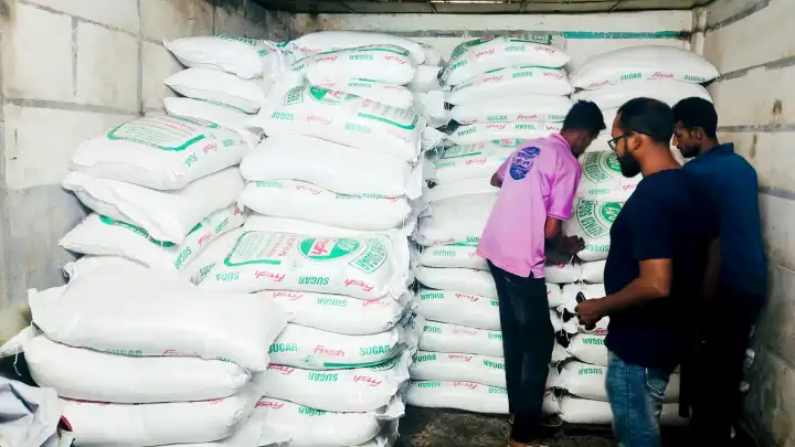 চিনি আত্মসাৎ মামলা: পটিয়া থেকে উদ্ধার হলো ১৫০ বস্তা