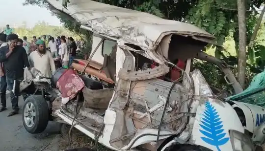 মধুখালীতে বাস-অ্যাম্বুলেন্স সংঘর্ষে চারজনের মৃত্যু...