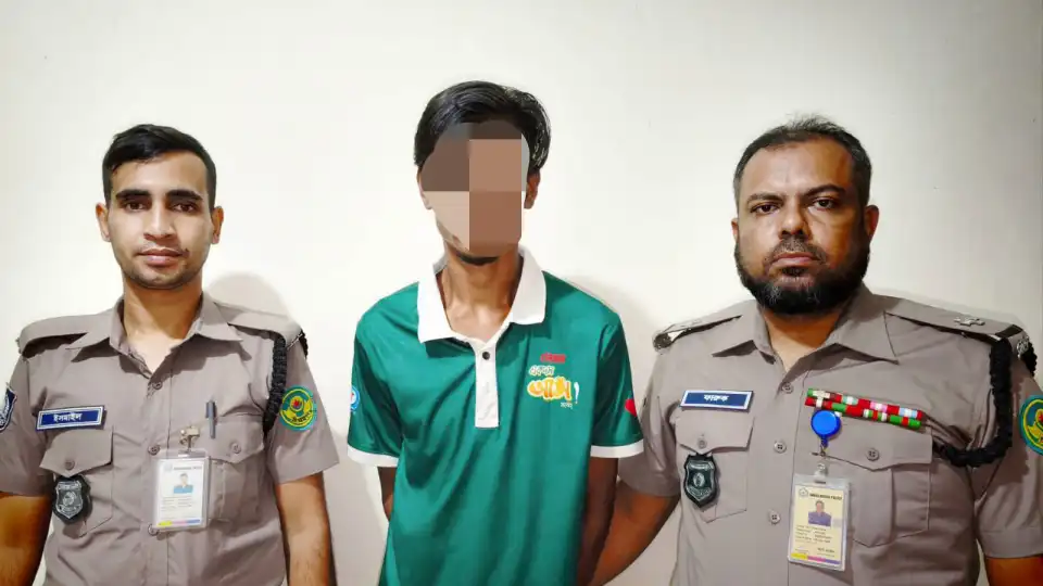 চকবাজারে ইন্টারনেট প্রতিষ্ঠানে হামলা মামলায় গ্রেপ্তার আরও এ