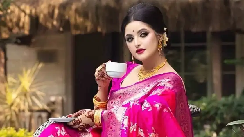 স্বজন হারানোর বেদনায় ঘরোয়া আয়োজনেই পরীমনির জন্মদিন