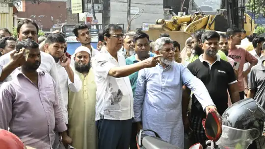 রাজধানীতে পরিবেশ সুরক্ষা ও যানজট নিরসনে নিয়মিত প্রচার চলবে