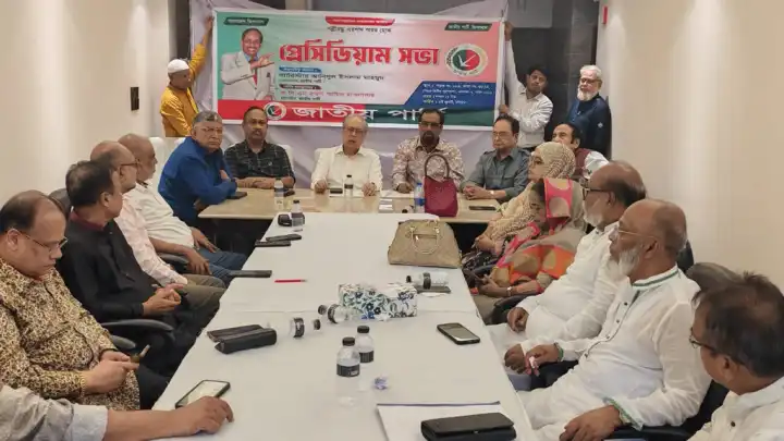 দেশের রাজনীতিতে কোনো পক্ষকে এড়িয়ে চলা সম্ভব নয়: আনিসুল...