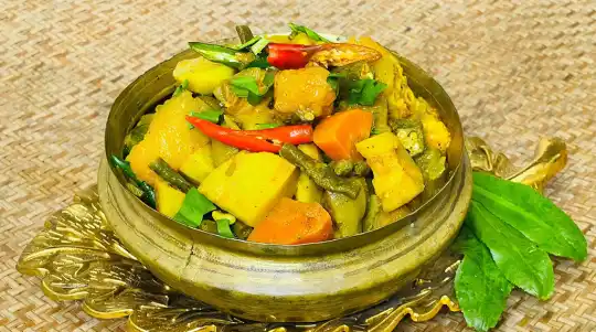সুস্বাদু লাবড়া রান্নার সহজ ও ঘরোয়া পদ্ধতি