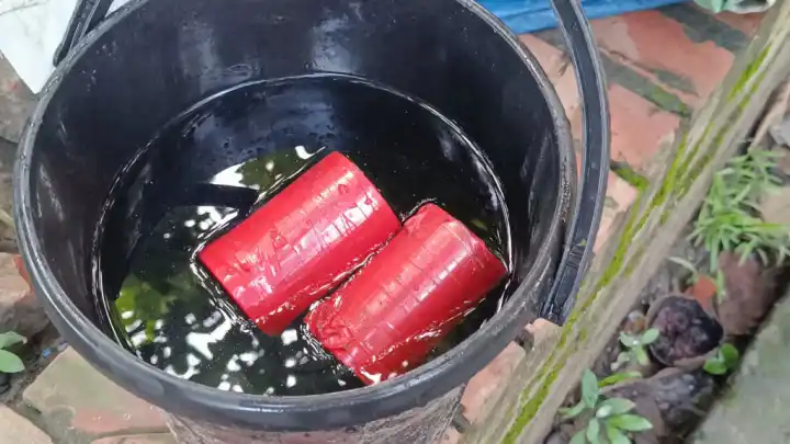 মুলাদীতে বোমা ফাটলে আহত ৬, ঢাকায় গোপন চিকিৎসা