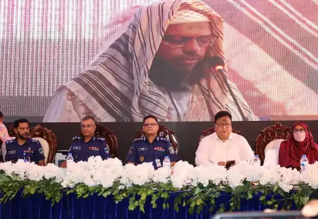 ক্যাম্পাসে মাদকের প্রতিবাদ করায় অধ্যক্ষকে ফাঁসানোর হুমকি শিক