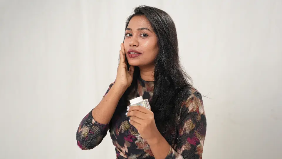 কৃত্রিম সুগন্ধিযুক্ত রূপচর্চার সামগ্রী সংবেদনশীল ত্বকে মারাত