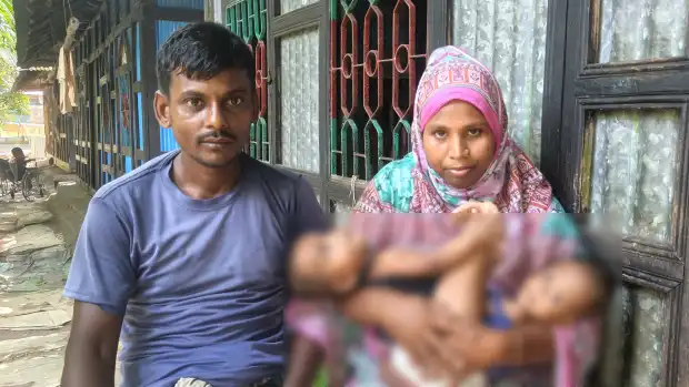প্রধানমন্ত্রীর সহায়তা চান জোড়া লাগা দুই শিশুর দিনমজুর বাবা