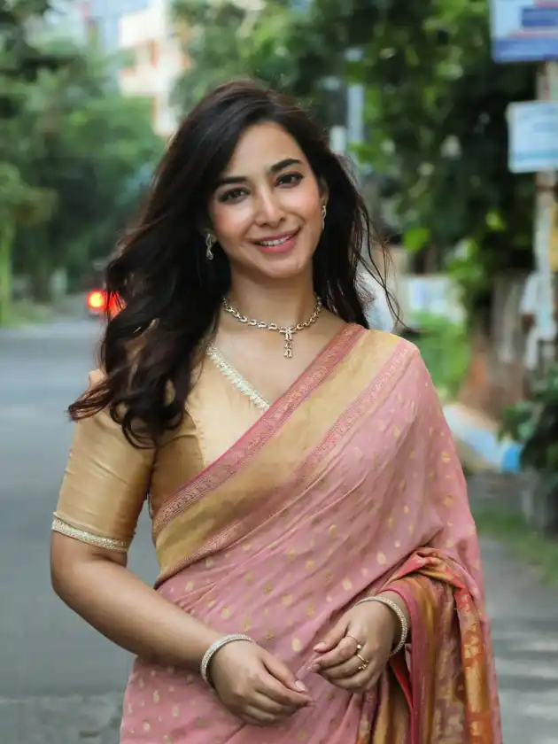 রিয়েলিটি শো বিগ বস বাংলায় লড়বেন সৃজলা গুহ