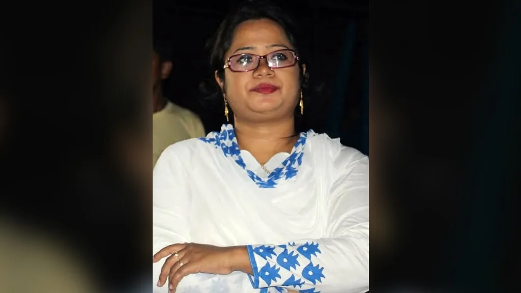 পাইকগাছায় স্বাস্থ্য কর্মকর্তাকে হত্যার হুমকি দিয়ে চাঁদা দাবি